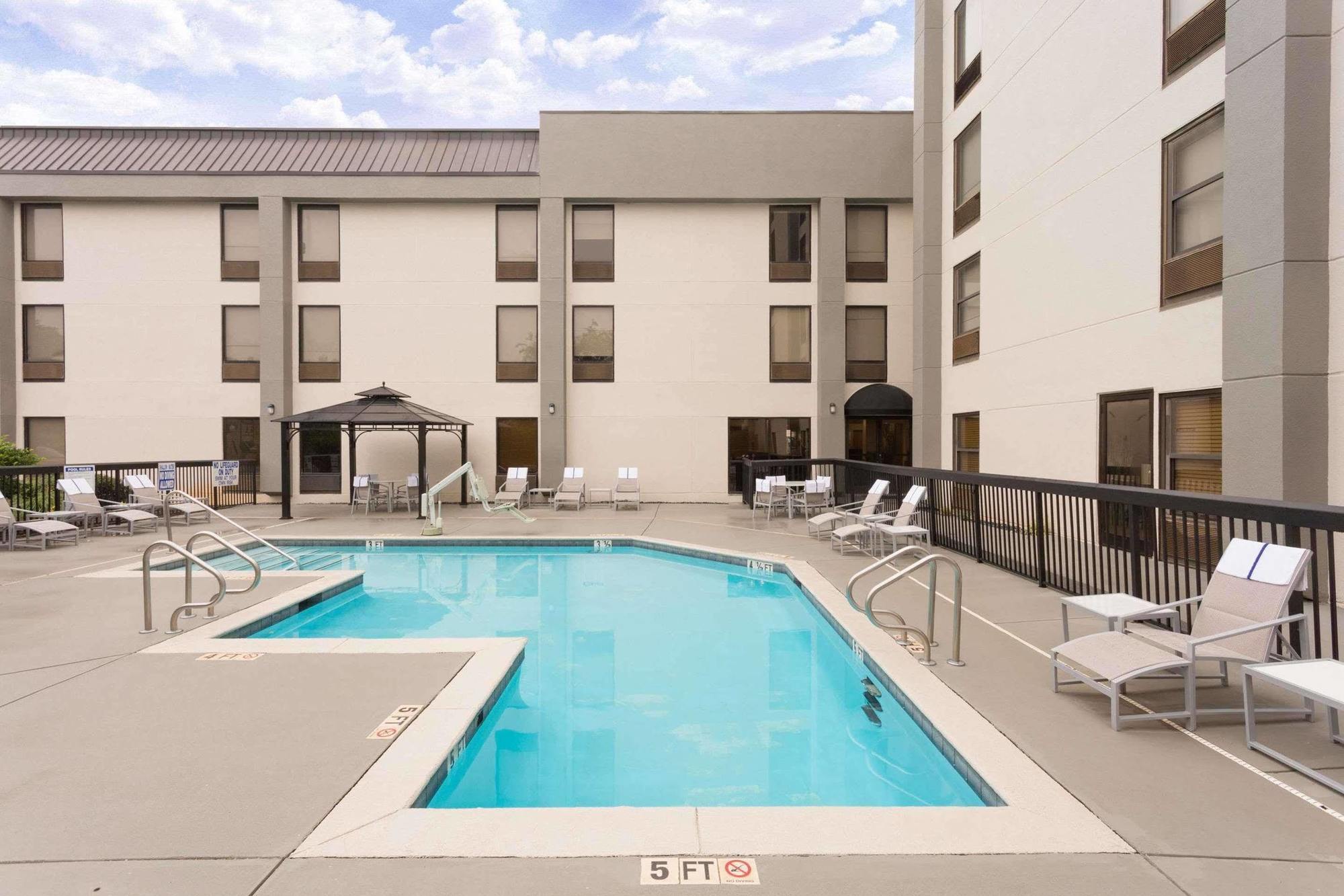 Wyndham Garden Greenville / Spartanburg Airport Exteriér fotografie
